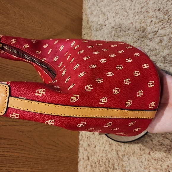 Dooney and Bourke small shoulder hobo bag - Picture 4 of 15